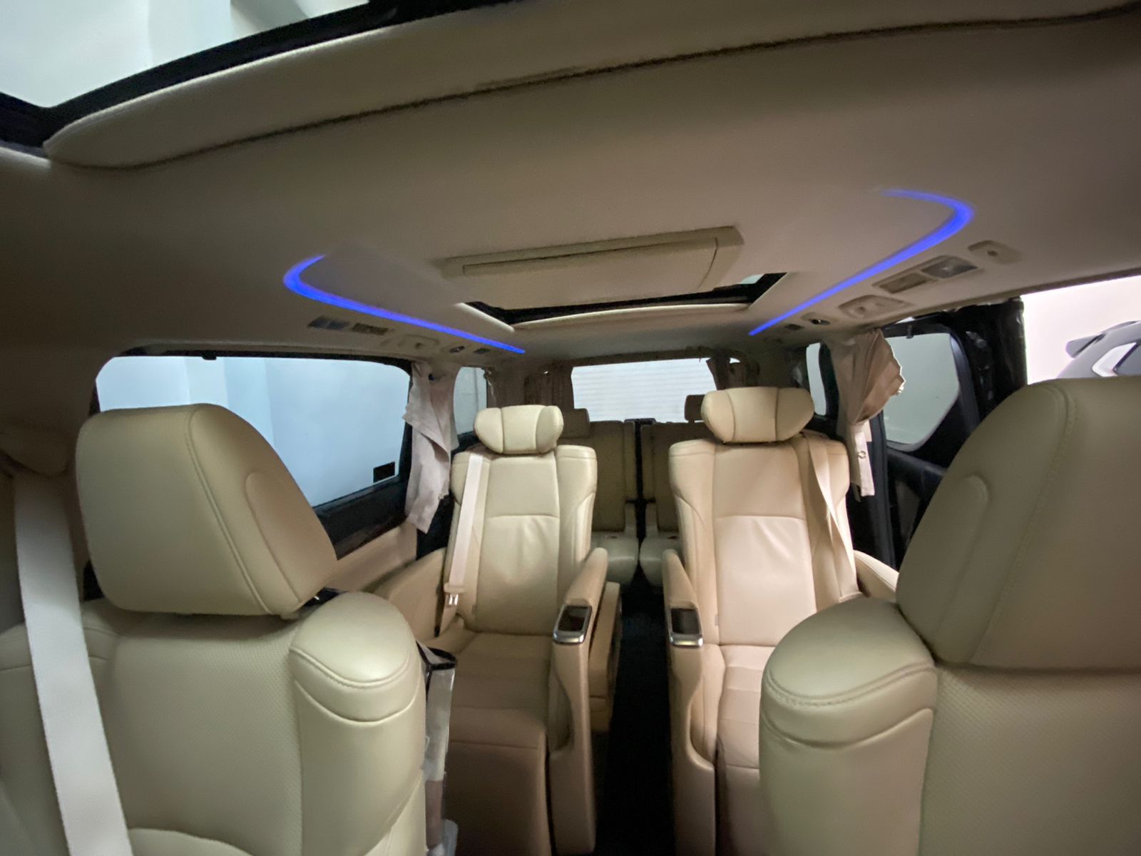 Toyota Alphard Transformer` - Image 2